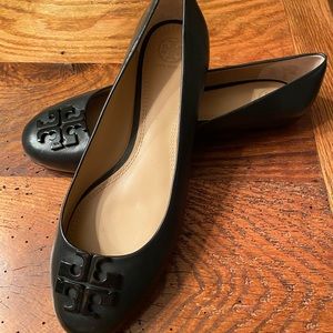 Tory Burch Size US 11 Black Flats, Never worn